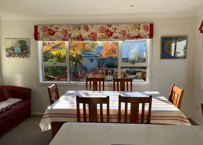 Holiday home Amazing Aubrey, Walk To Bremner Bay *